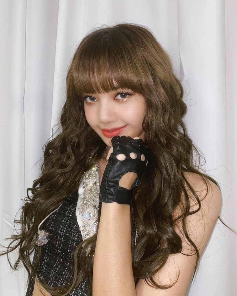 BLACKPINK Lisa in Long Korean Curls