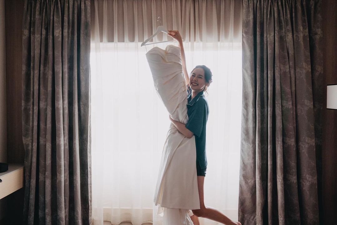 Samantha Tan with wedding gown