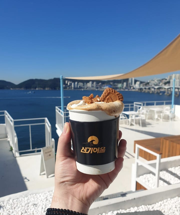 Sinki Yeoul cafe at Huinnyeoul Culture Village Busan Korea