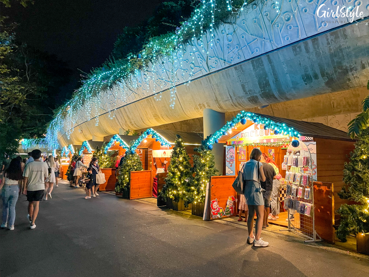 Christmas Wonderland - Mistletoe Alley