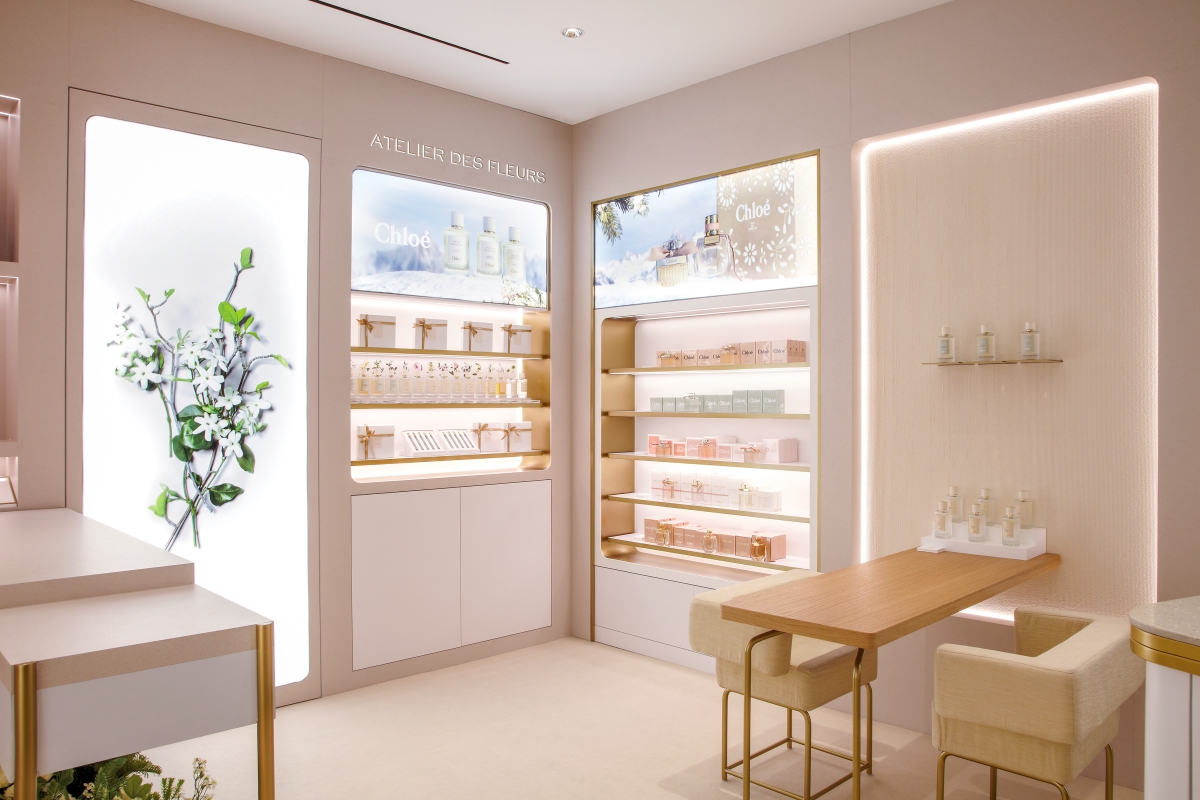 Chloé Atelier des Fleurs Boutique at Raffles City