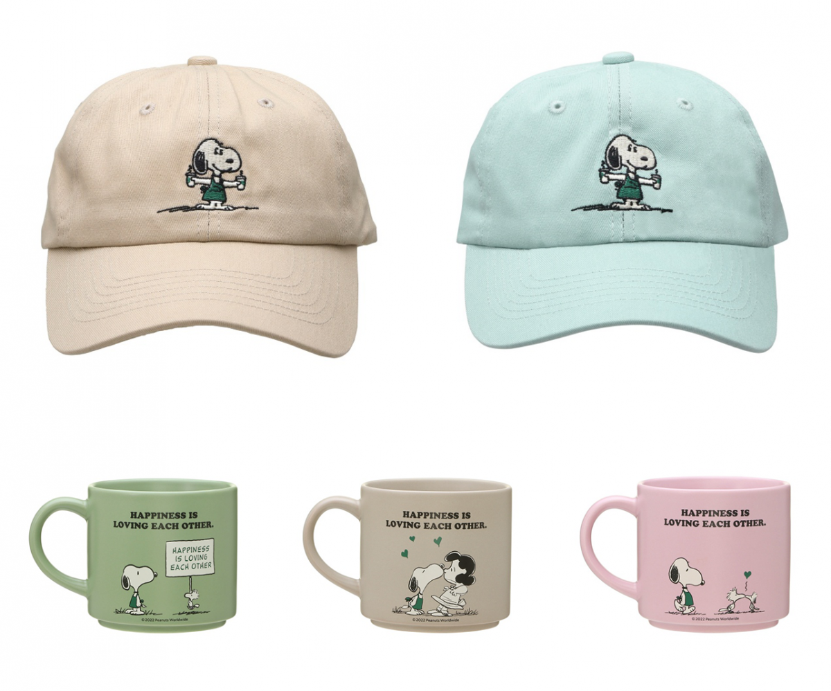 Starbucks Japan x PEANUTS Snoopy caps and mugs