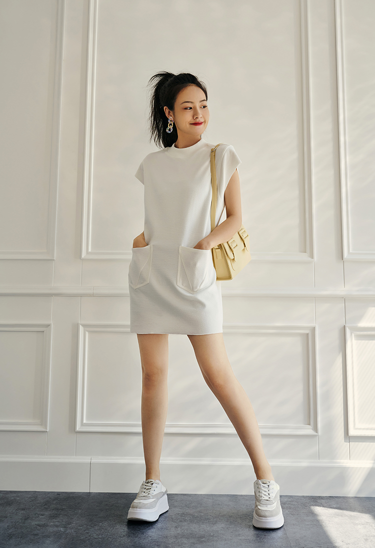 Loose shift dress, $58.40, Taobao.