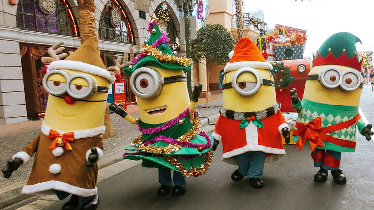 A Universal Christmas at USS 2022