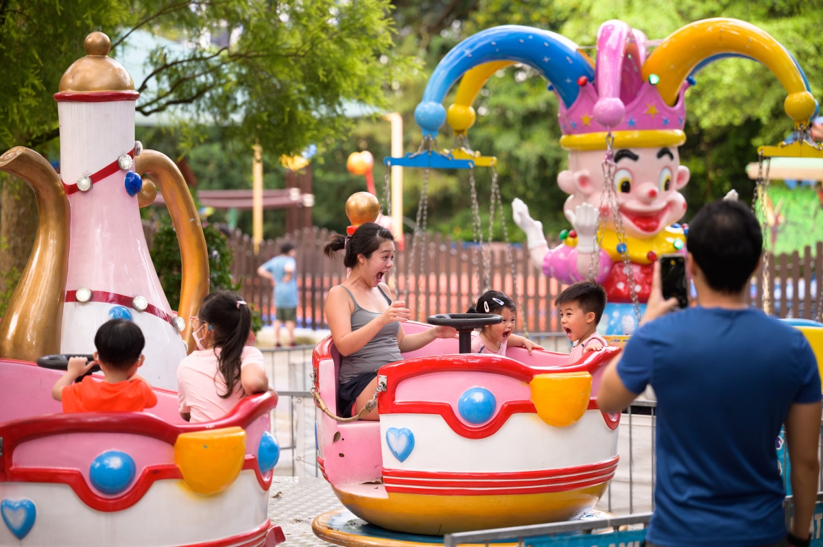 Jurong Bird Park - Celebration Caw-nival