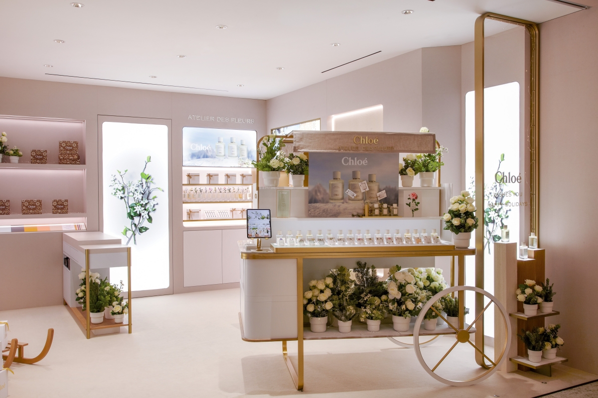 Chloé Atelier des Fleurs Boutique at Raffles City
