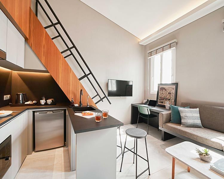Wanderlust Hotel Loft Room