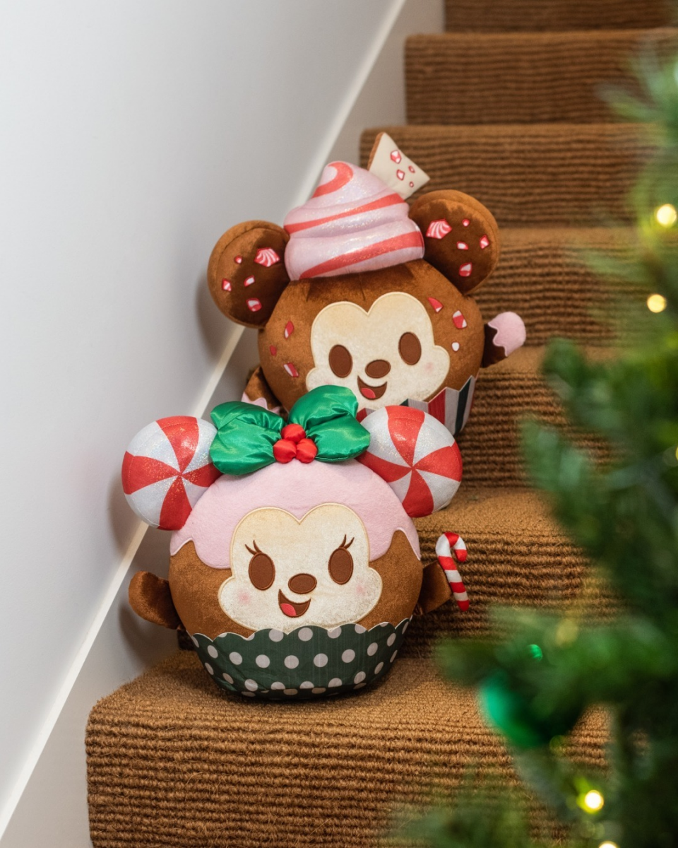 Mickey & Minnie Mouse Munchlings - shopDisney Christmas 2022