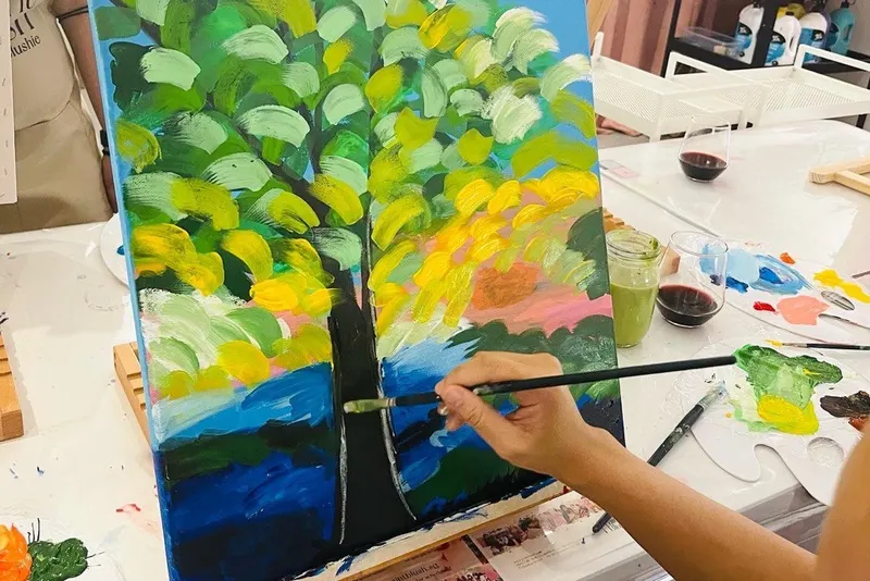 PaintBlush art jamming studio with free photo booth