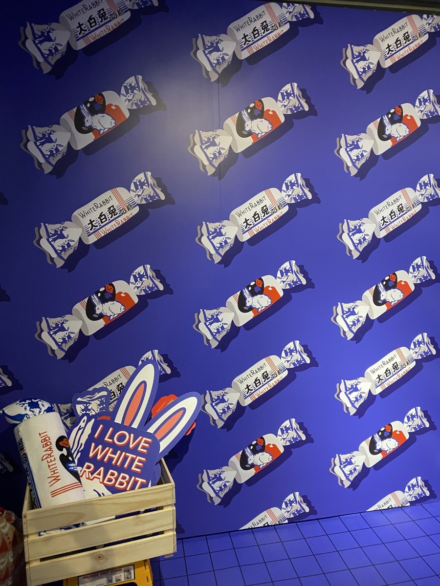 Photo wall - White Rabbit Pop-up