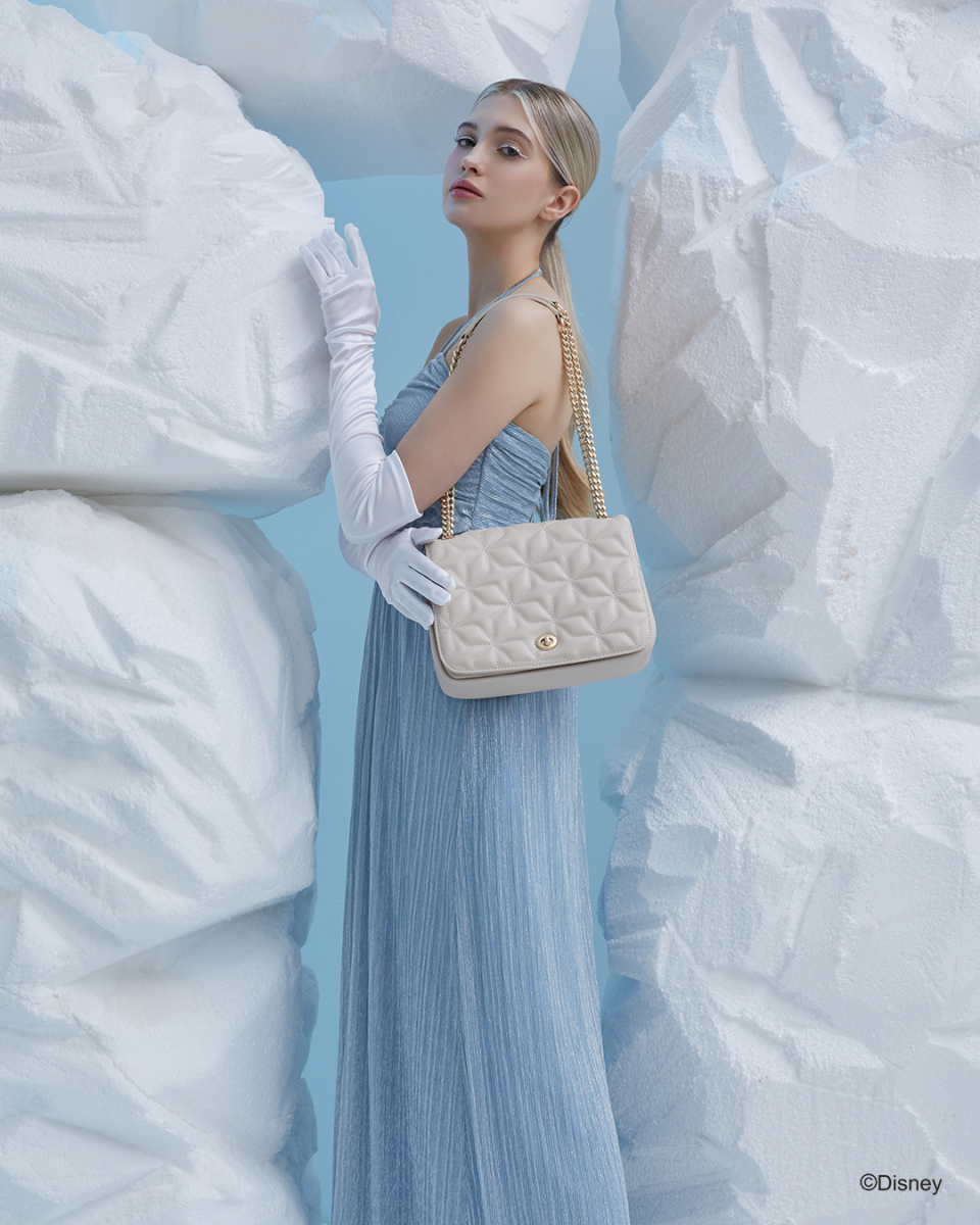My Ballerine Disney Frozen Cool Queen Chain Bag in Singapore