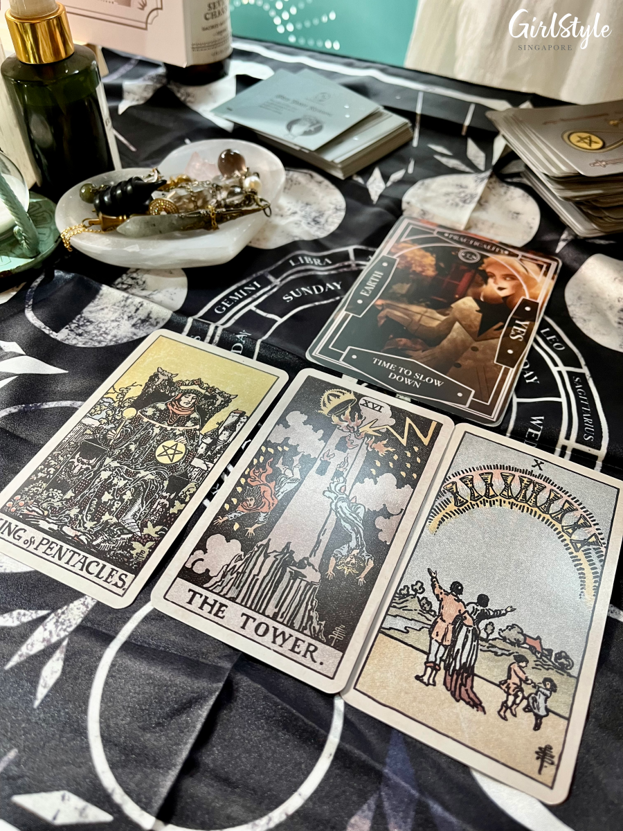 Tarot Card Reading by Aura Ying of Auralogick