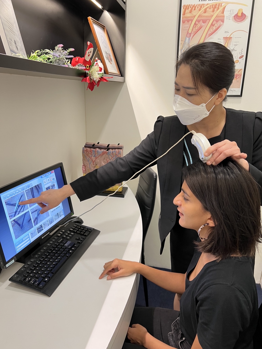 My Topp Care treatment began with a scalp scan to identify any underlying issues such as dandruff, hair thinning or an oily scalp.