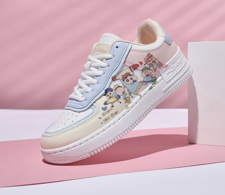 MoWen Crayon Shin-Chan Sneakers