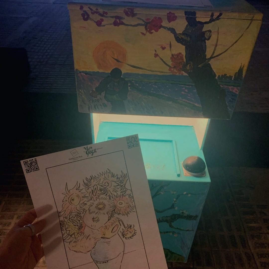 Create your own art piece at Van Gogh: The Immersive Experience