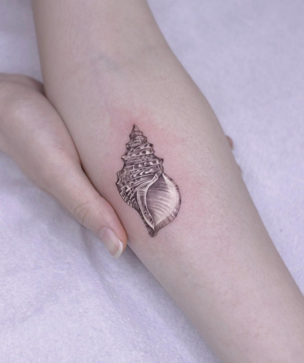 jku_tattoo - Korean tattoo artist in Singapore