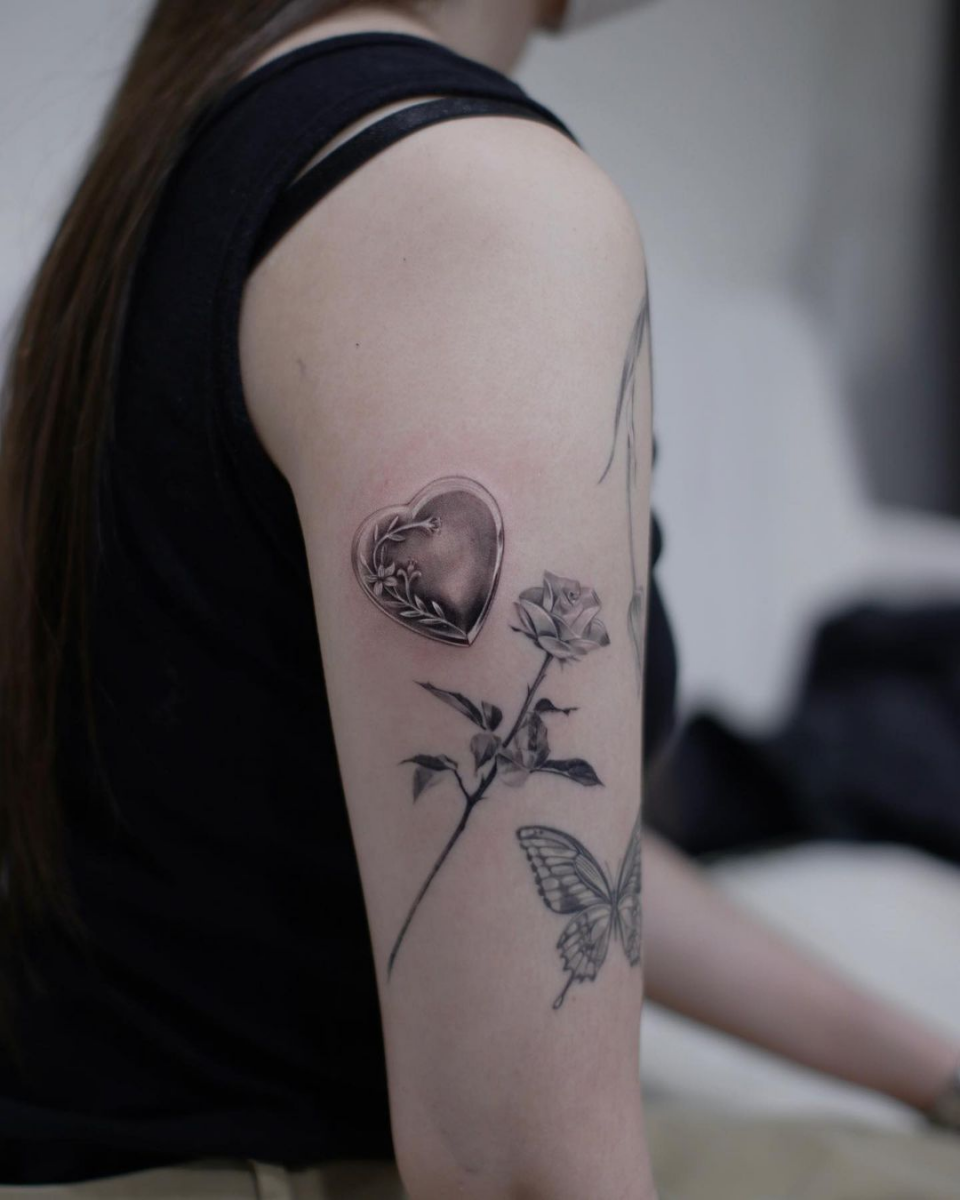 jku_tattoo - Korean tattoo artist in Singapore