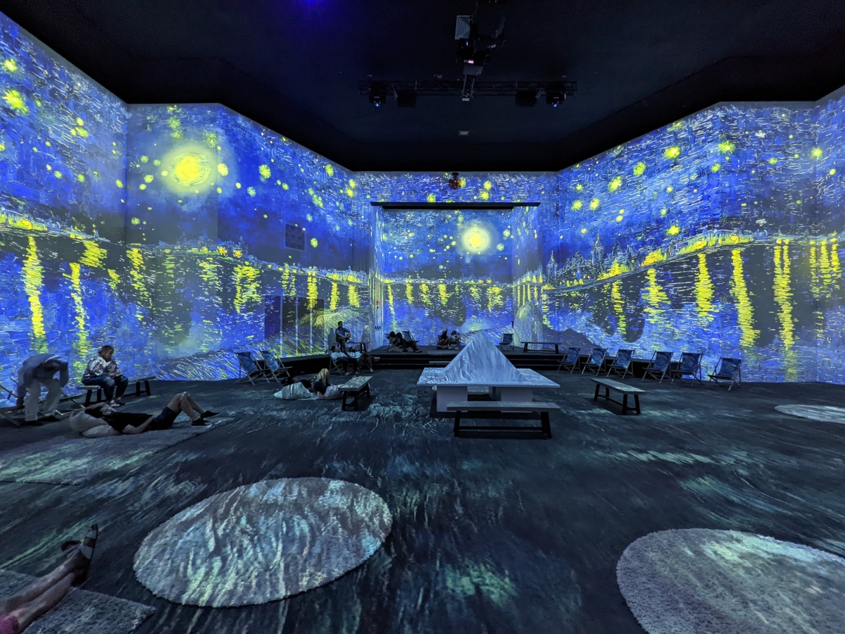 Van Gogh's Starry Night in The Immersive Room