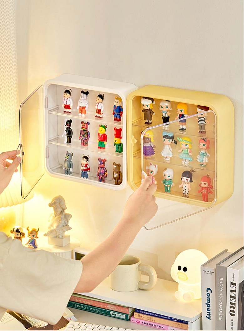 Wall shelves with transparent doors