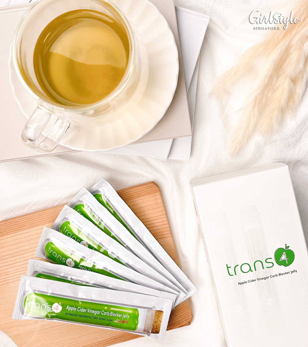 Apple Cider Vinegar Carb Blocker Jelly is easy to consume. To enjoy, simply take 1 sachet 10 minutes before any meal.