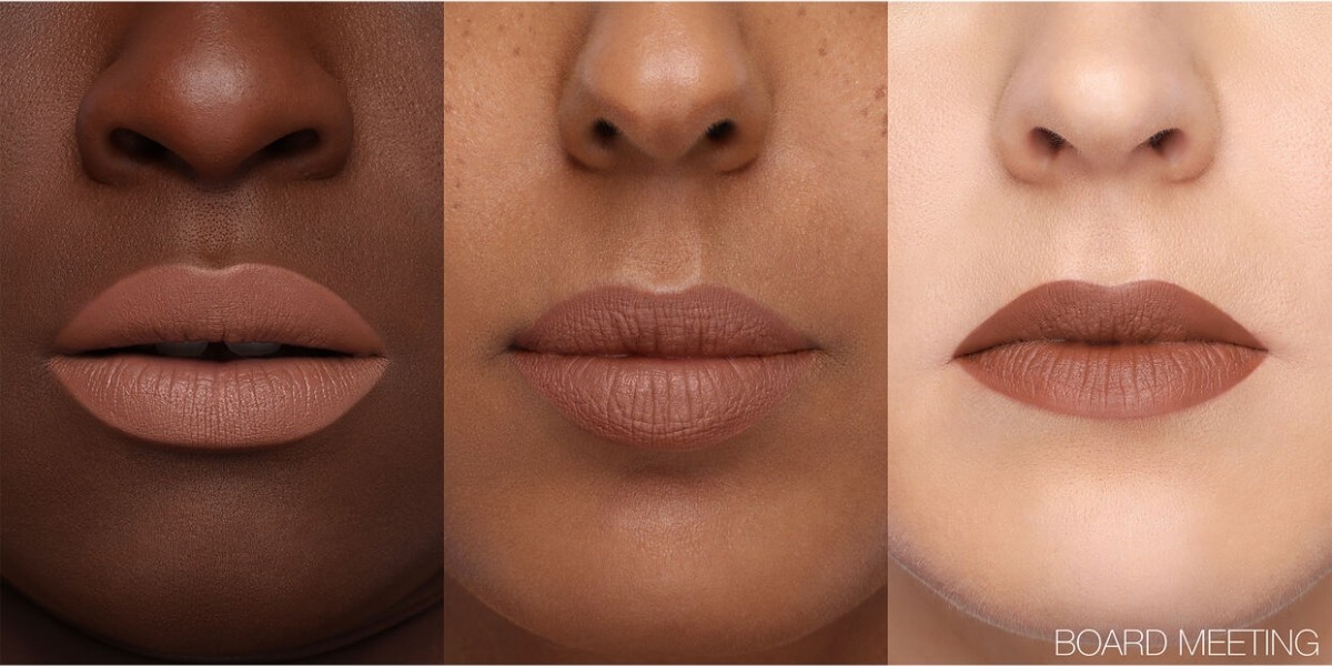 Huda Beauty Power Bullet Matte Lipstick in Board Meeting