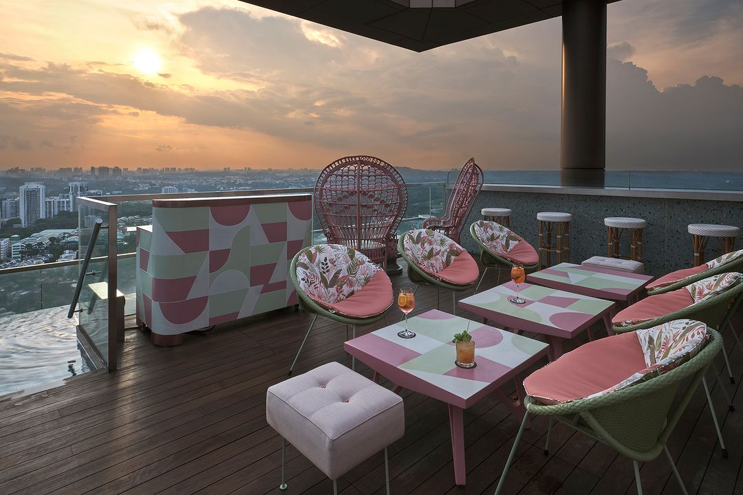 Las Palmas Rooftop Bar Singapore pool area