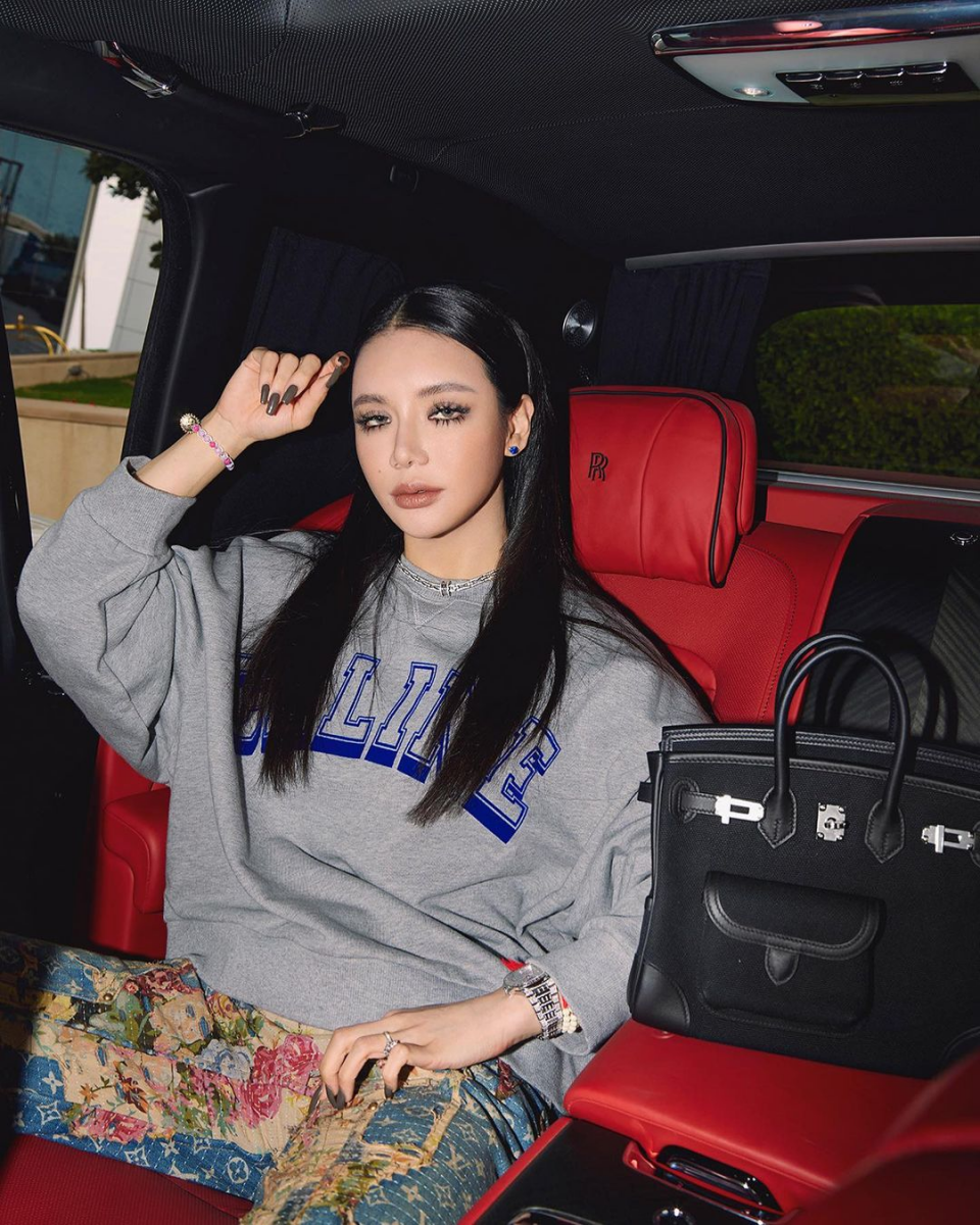 Kim Lim is single again