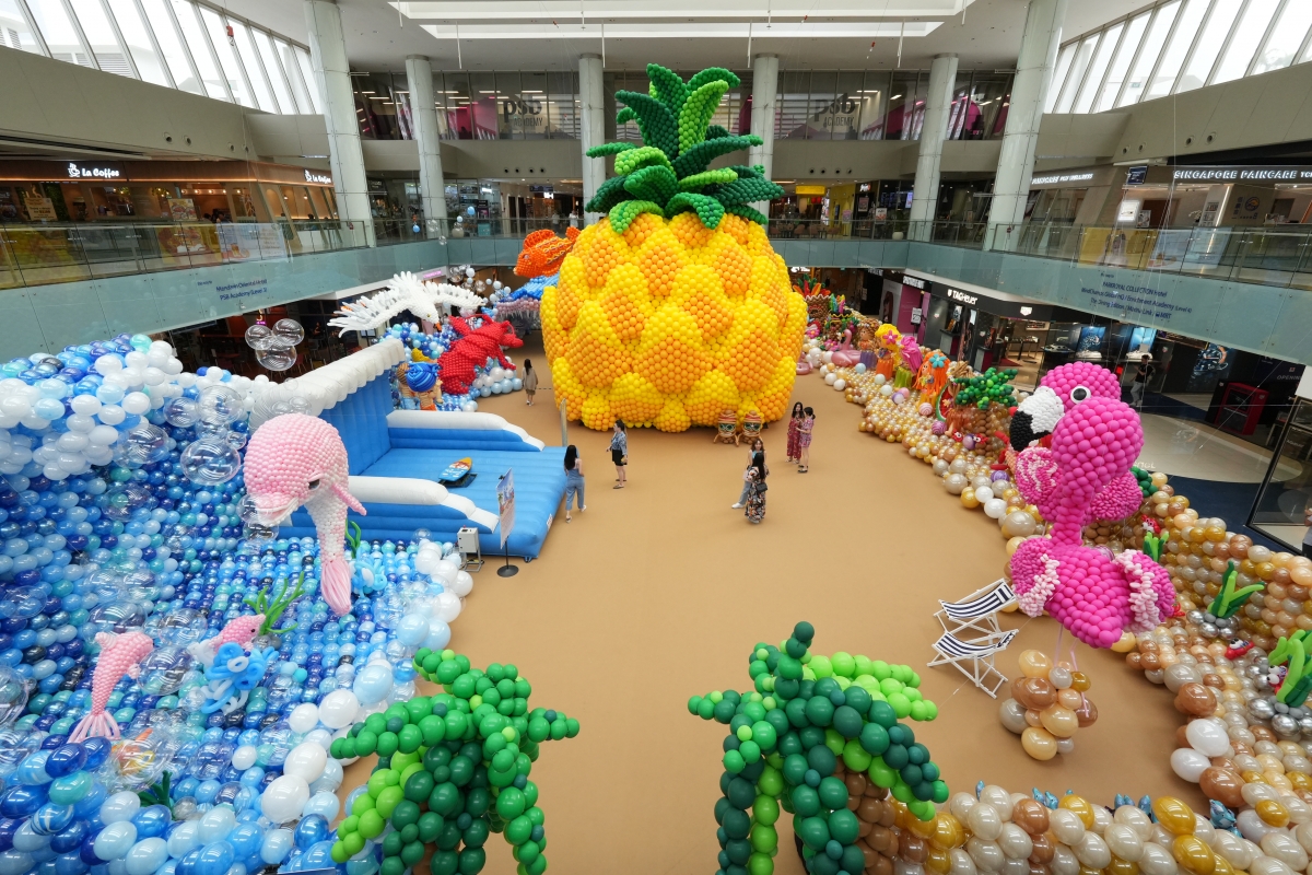 Marina Square Balloon Display