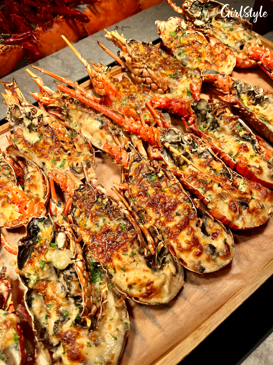 Lobster Thermidor at Hilton Singapore Orchard's Seafood buffet