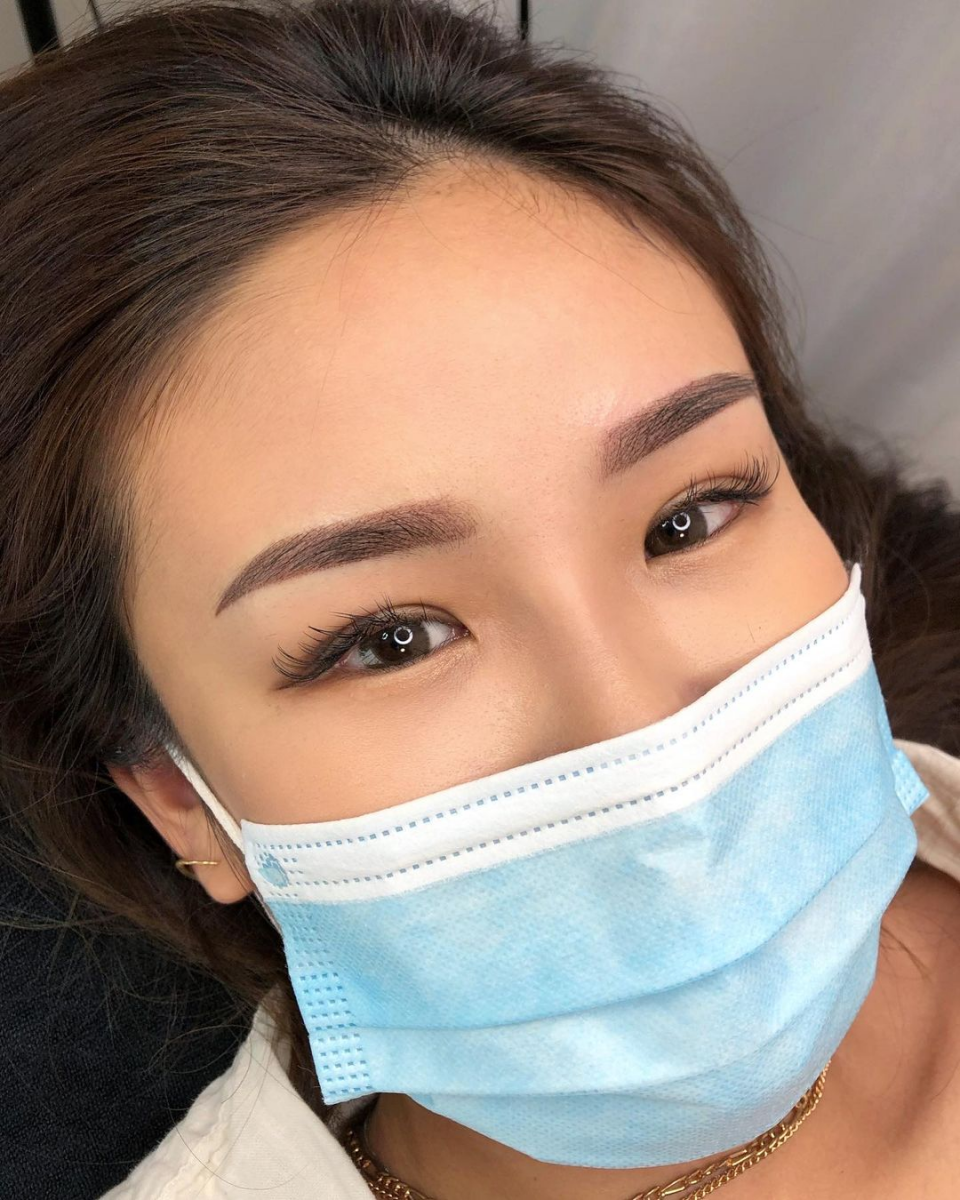 Ombre brows trend