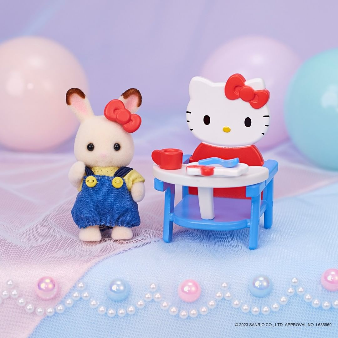 Sylvanian Families Sanrio - Hello Kitty Baby Chocolate Rabbit