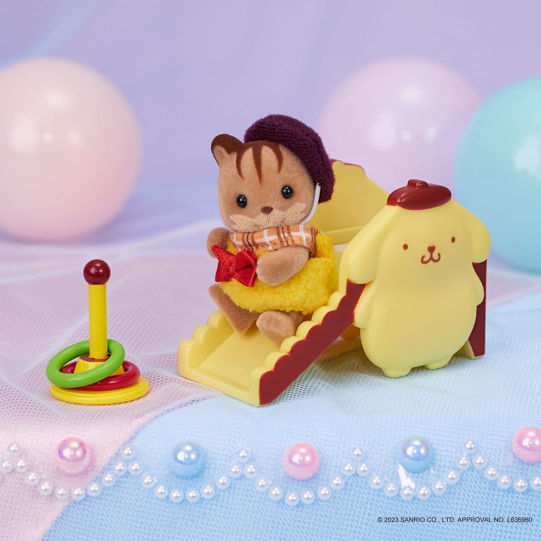 Sylvanian Families Set Mobili Bebè – Coniglietto Cioccolato, Arredamento Per Cameretta, Giocattolo Collezionabile