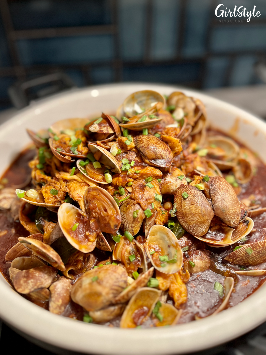 Kam Heong Flower Clams with Omelette at Hilton Singapore Orchard's Seafood buffet