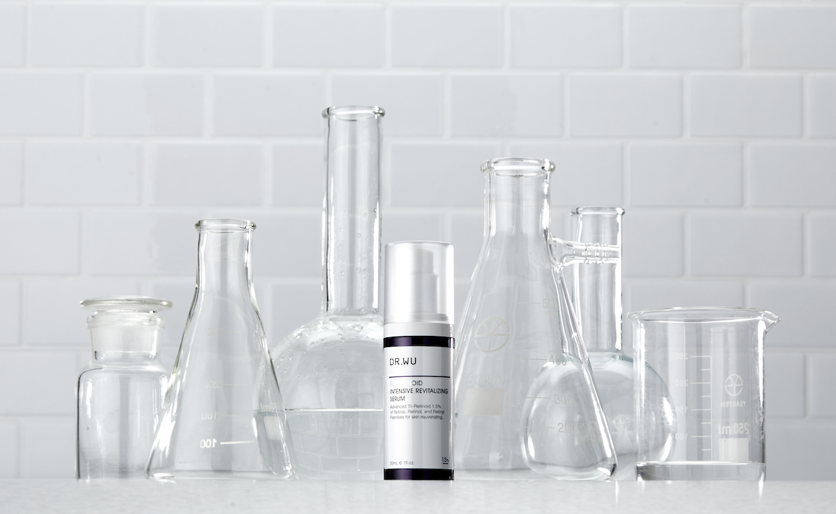 Besides a trio of retinoids, the Tri-Retinoid Intensive Revitalising Serum 1.5% also contains clinically proven ingredients such a hyaluronic acid, niacinamide, and provitamin B5.