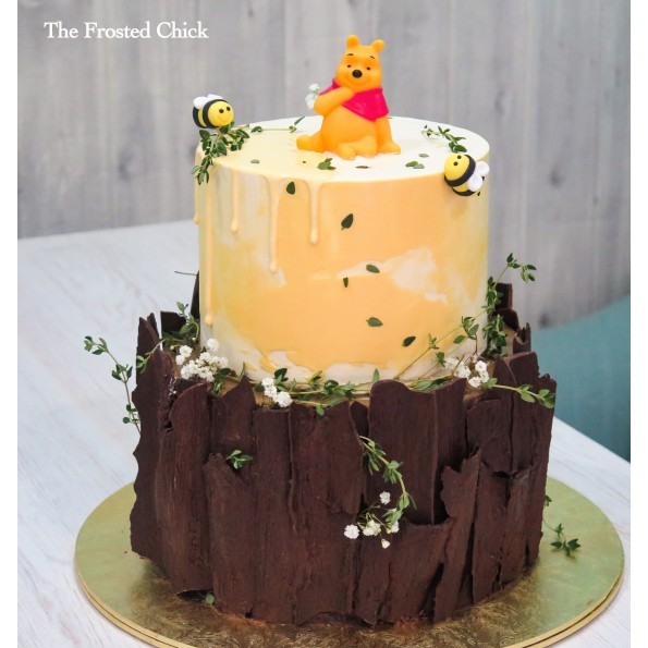 Winnie-the-Pooh cake in Singapore by The Frosted Chick