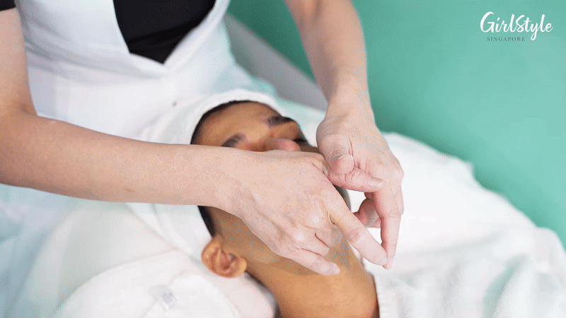 The highlight of the Youth Renew Facial Treatment is the facial point massage, which was both relaxing and invigorating.