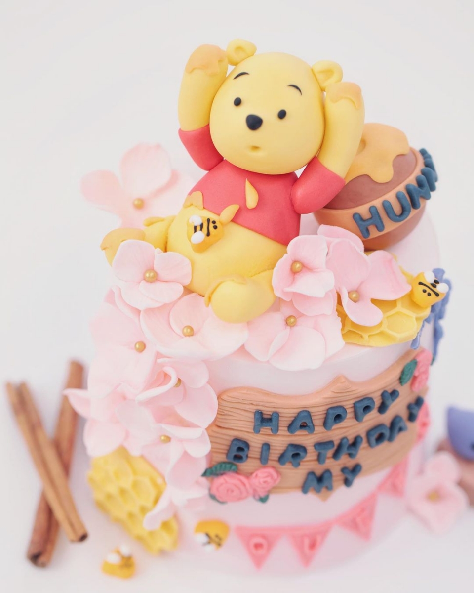 Winnie-the-Pooh cake in Singapore by Kaeleigh Cakes Co