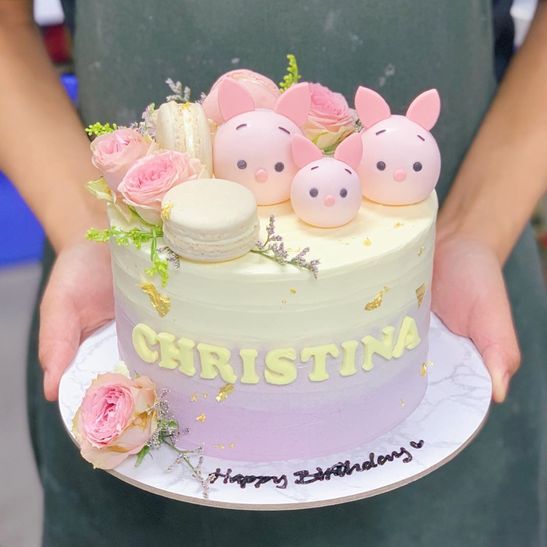 Winnie-the-Pooh cake in Singapore by J Petite Patisserie