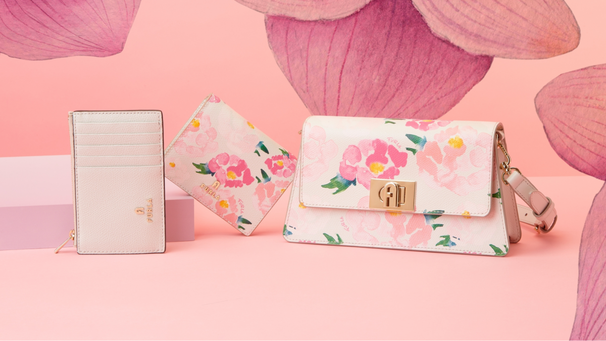 Furla Camelia Card Case & Wallet in Toni Marshmallow in Singapore