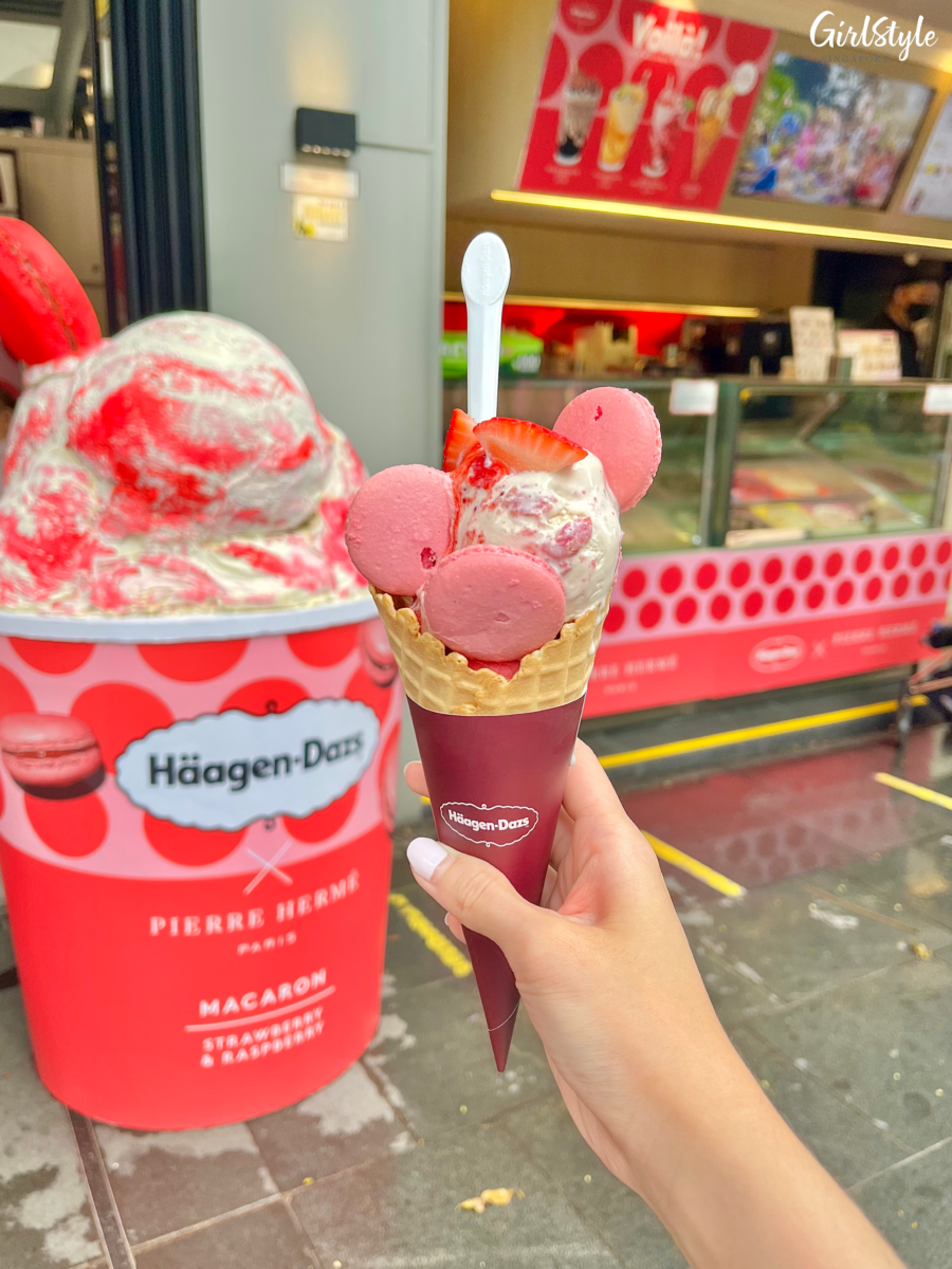 Häagen-Dazs x Pierre Hermé Strawberry & Raspberry Macaron Ice Cream