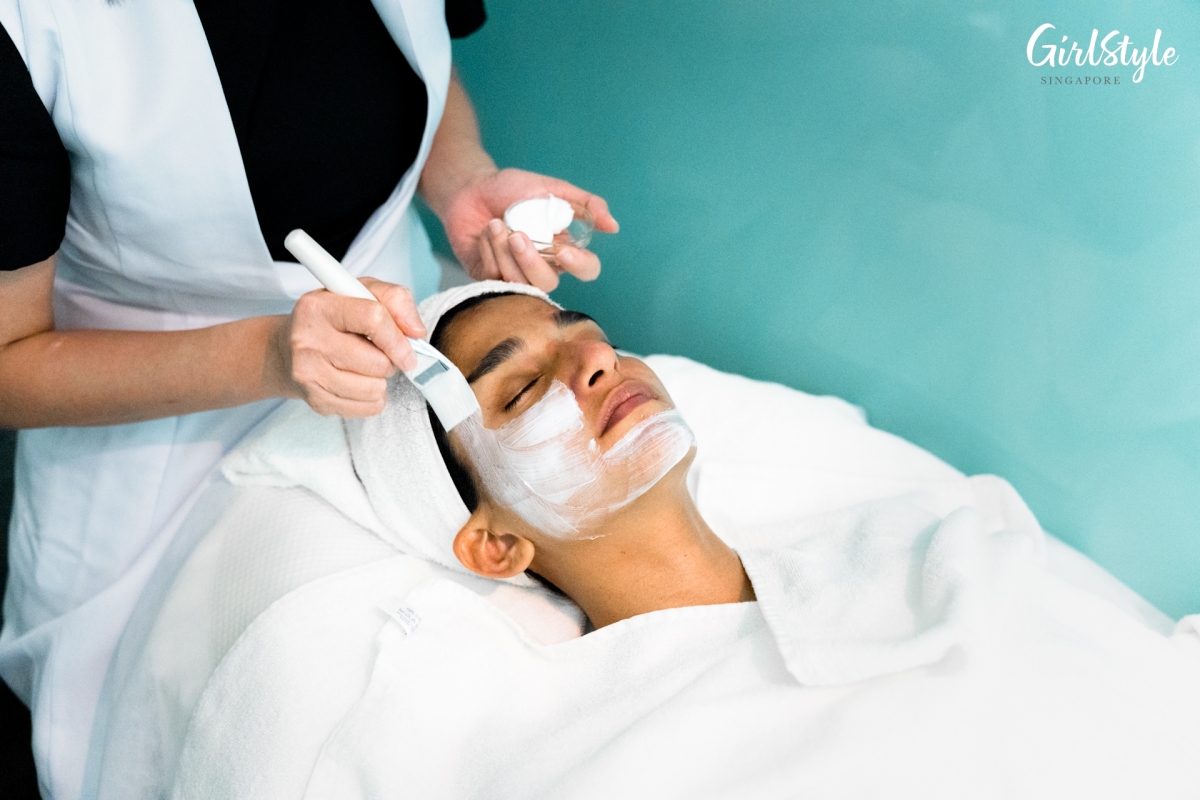 Victoria Facelift Youth Renew Facial Treatment