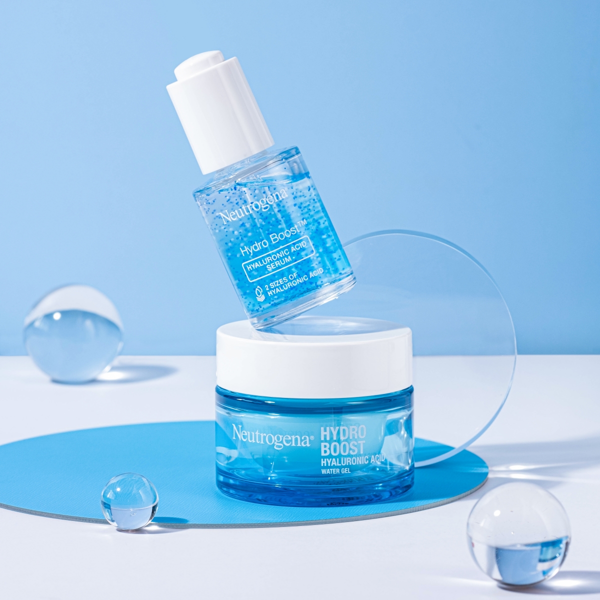After nourishing your skin with the Hydro Boost Hyaluronic Acid Serum, lock in all that moisture and double up on the goodness with the Hydro Boost Hyaluronic Acid Water Gel.