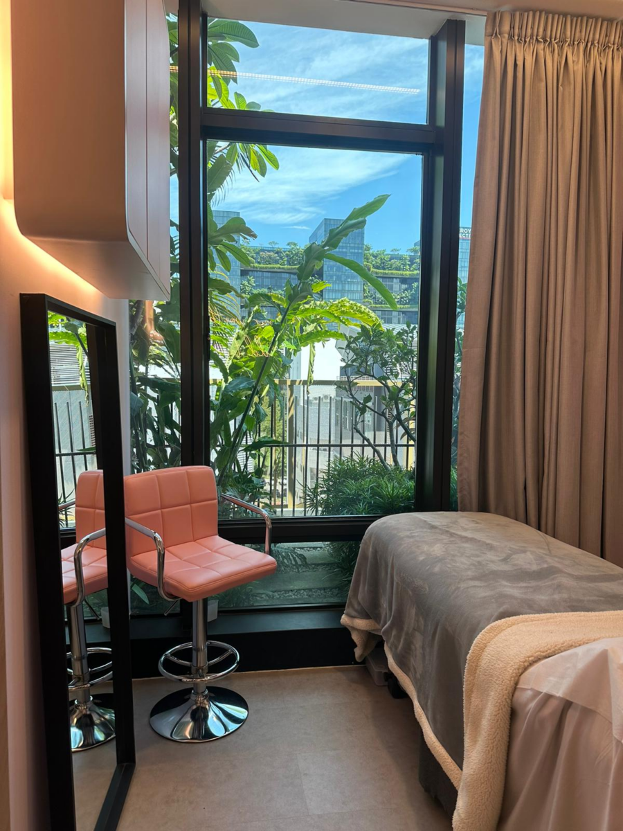Diown Beauty Singapore review - treatment room with garden view