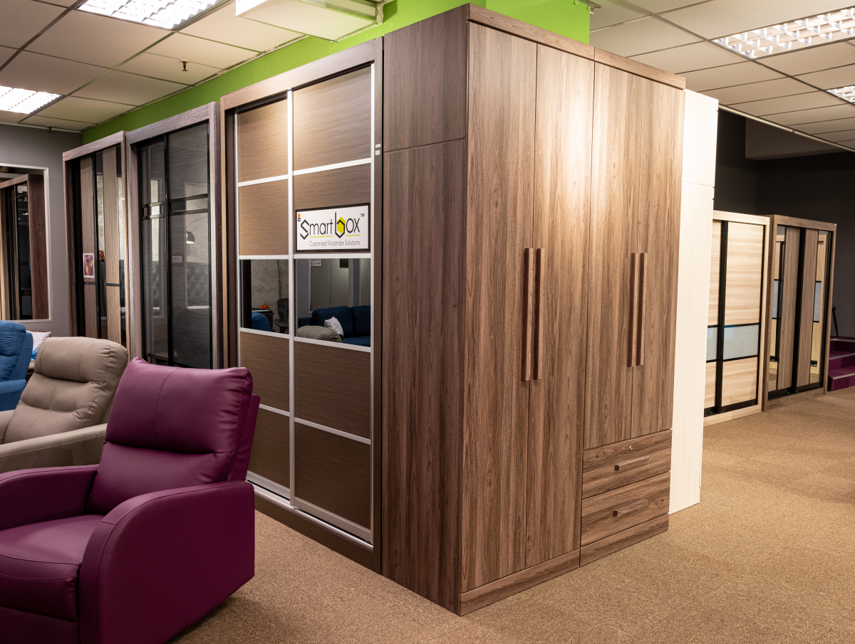  Customisable wardrobes