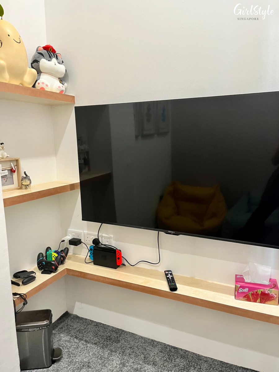 Private TV & gaming room