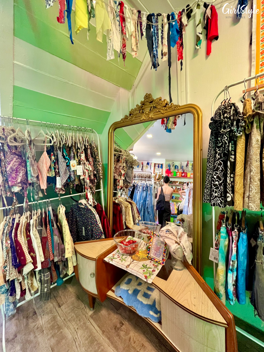 Vintagewknd at Haji Lane