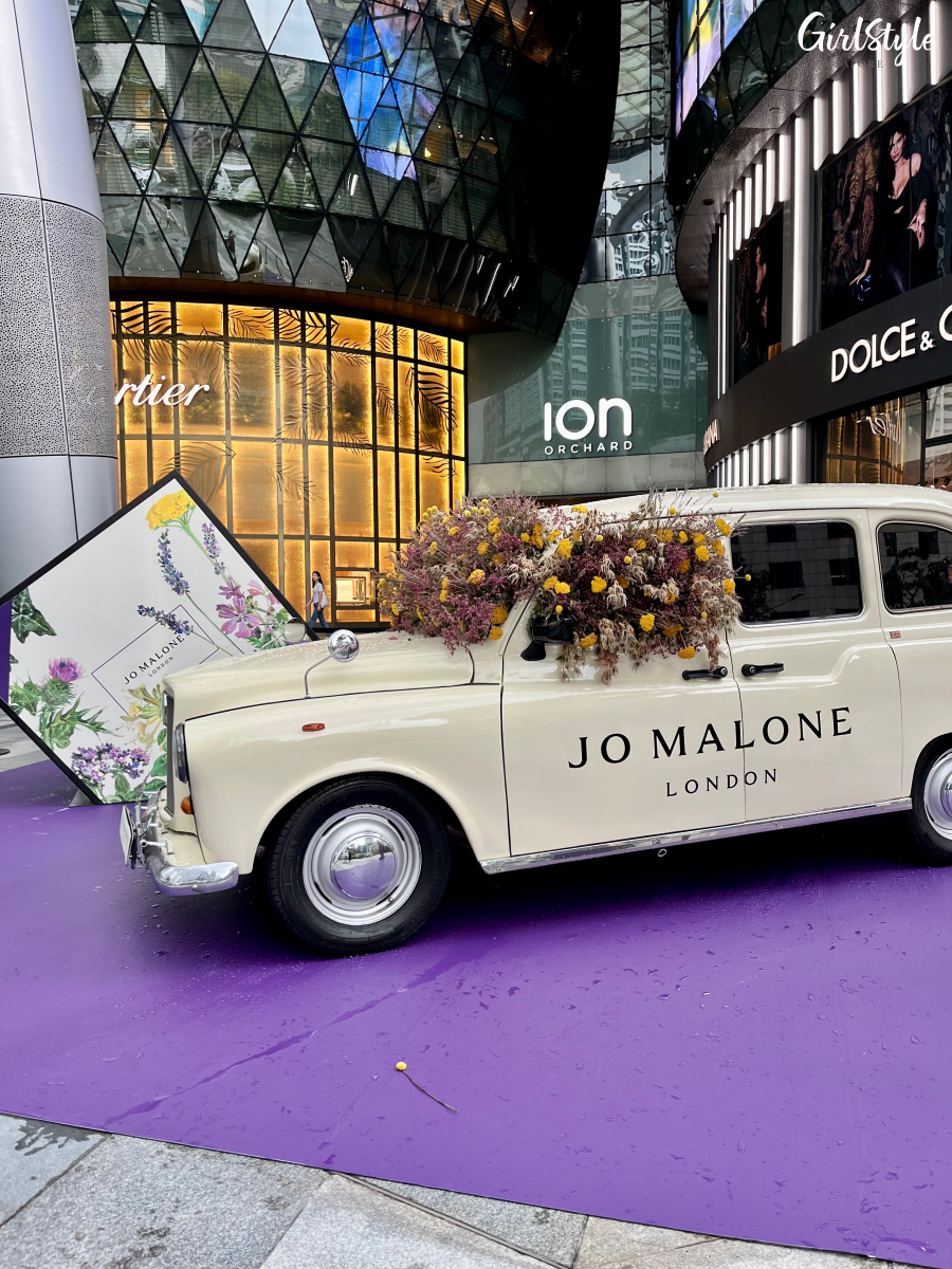 Jo Malone London The Highlands Collection London Cab photo op at ION Orchard