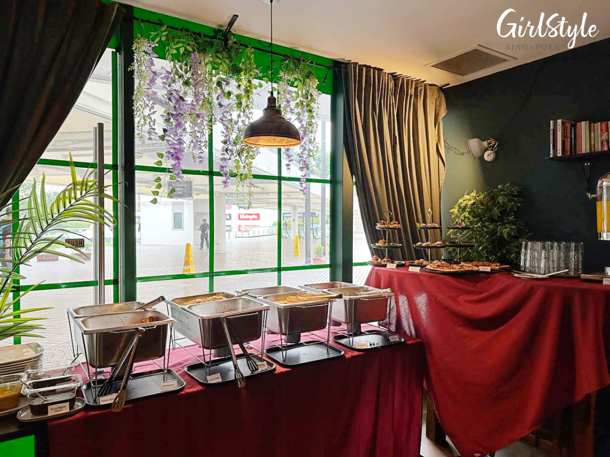 Orange & Teal $26.80 buffet dinner in Singapore