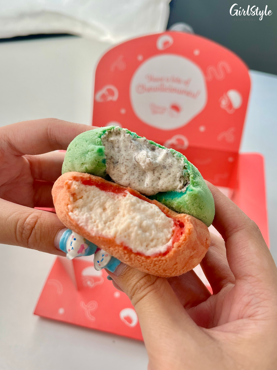 Chewy Beret Sakura & Mint Cookies Cream Puffs