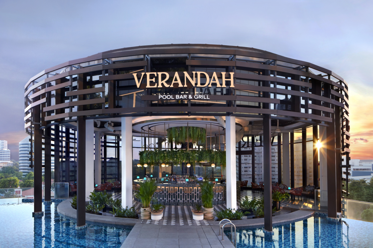 Verandah Pool Bar & Grill at Momentus Hotel Alexandra